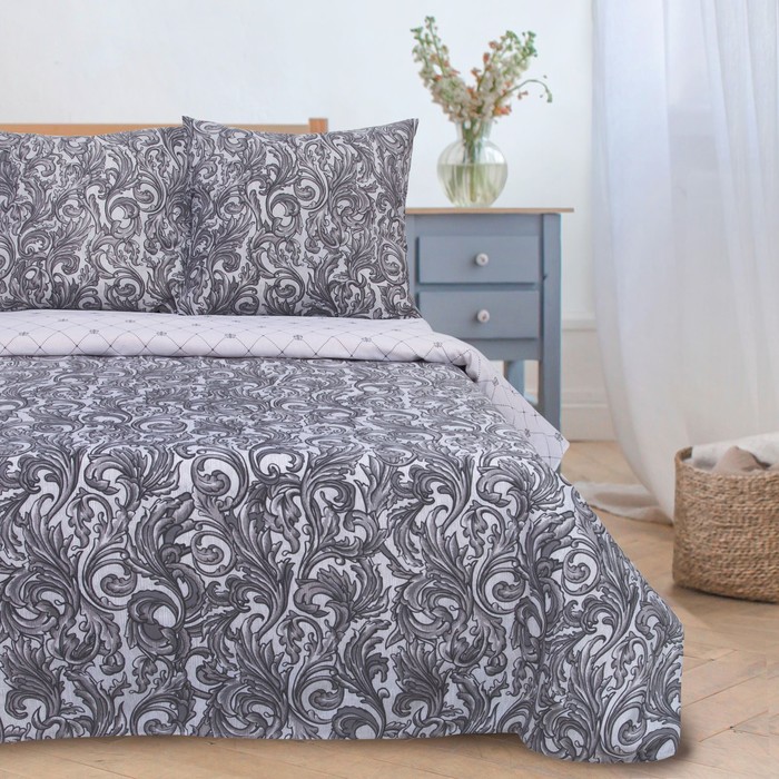 

Постельное белье "Этель" 2 сп Вензель серебро 175x215 см, 200x220 см,70x70 см -2 шт