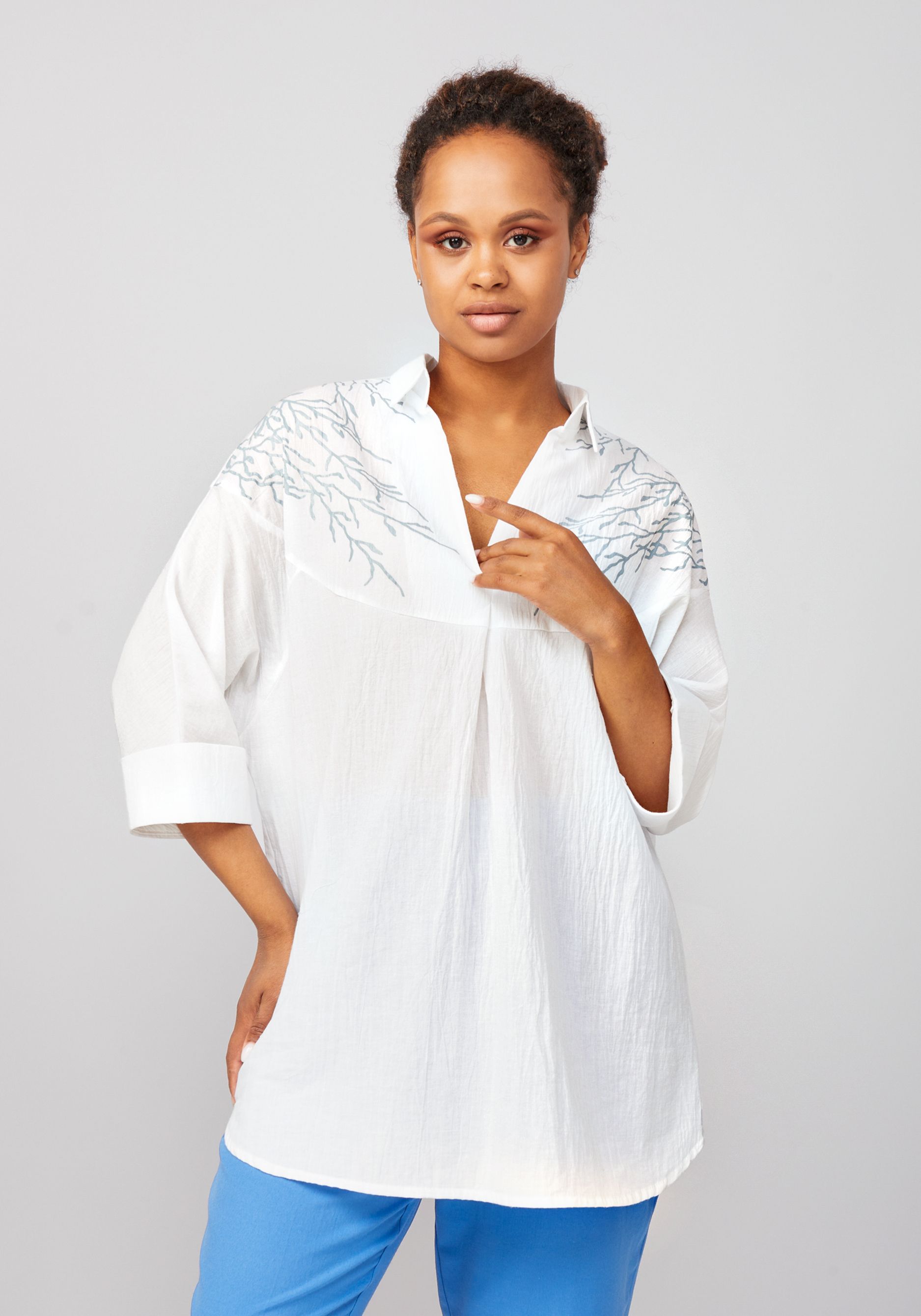 Блуза женская MIO IMPERATRICE 310659 белая 50 RU