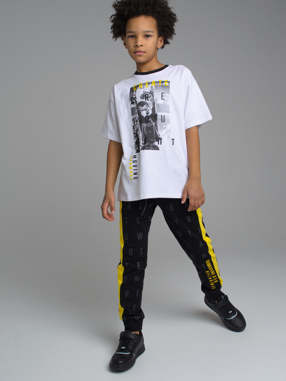 

Футболка детская PlayToday трикотажная, черный-белый размер 170, 32210210