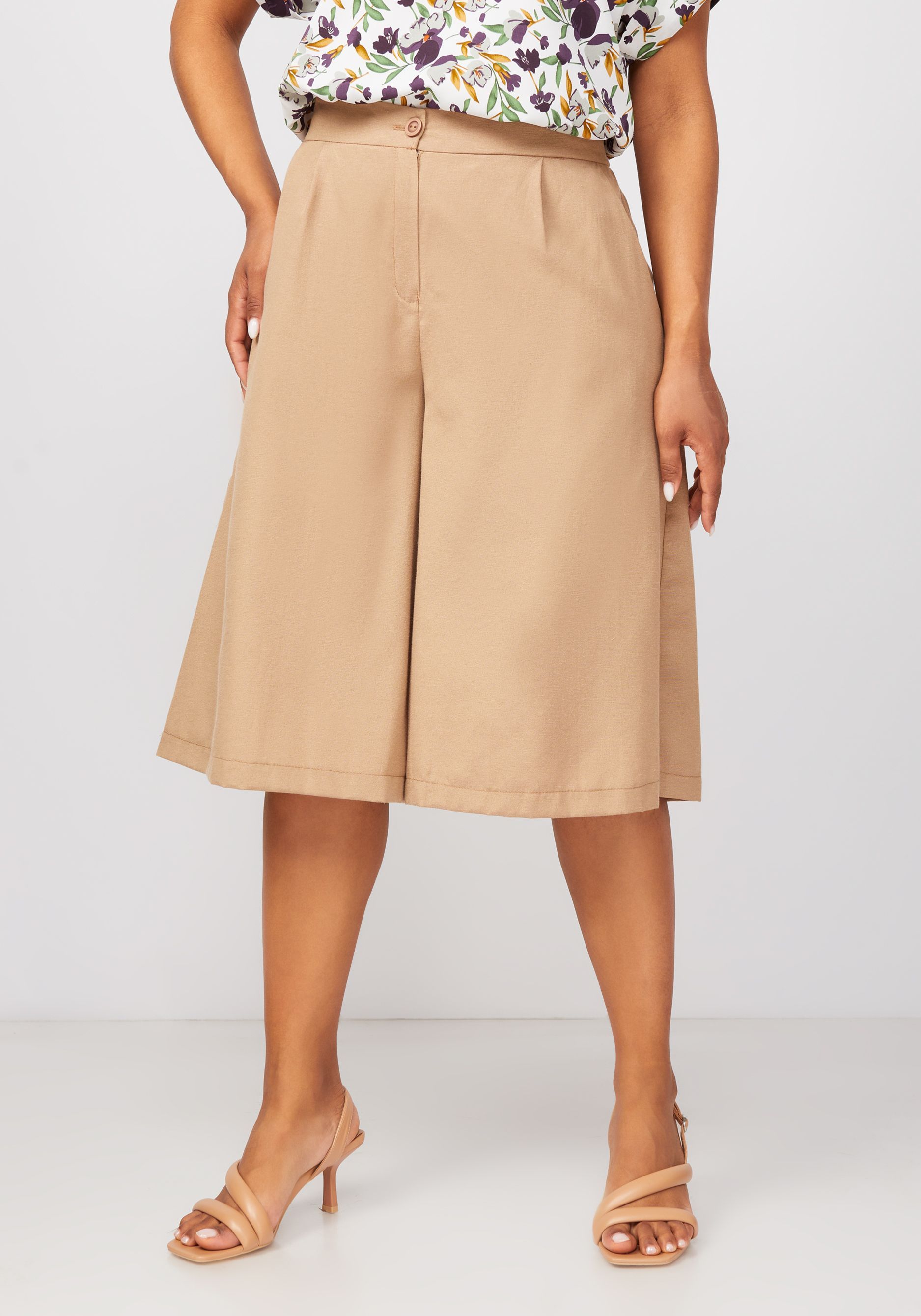 Шорты женские MIO IMPERATRICE 310662 бежевые 62 RU