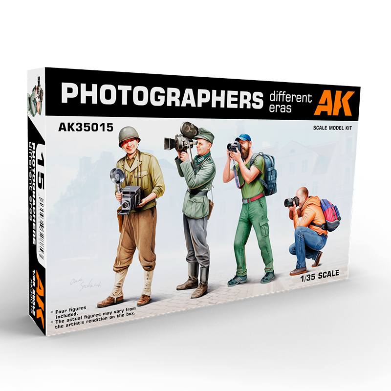 

Сборная модель AK Interactive Фотографы разных эпох AK35015