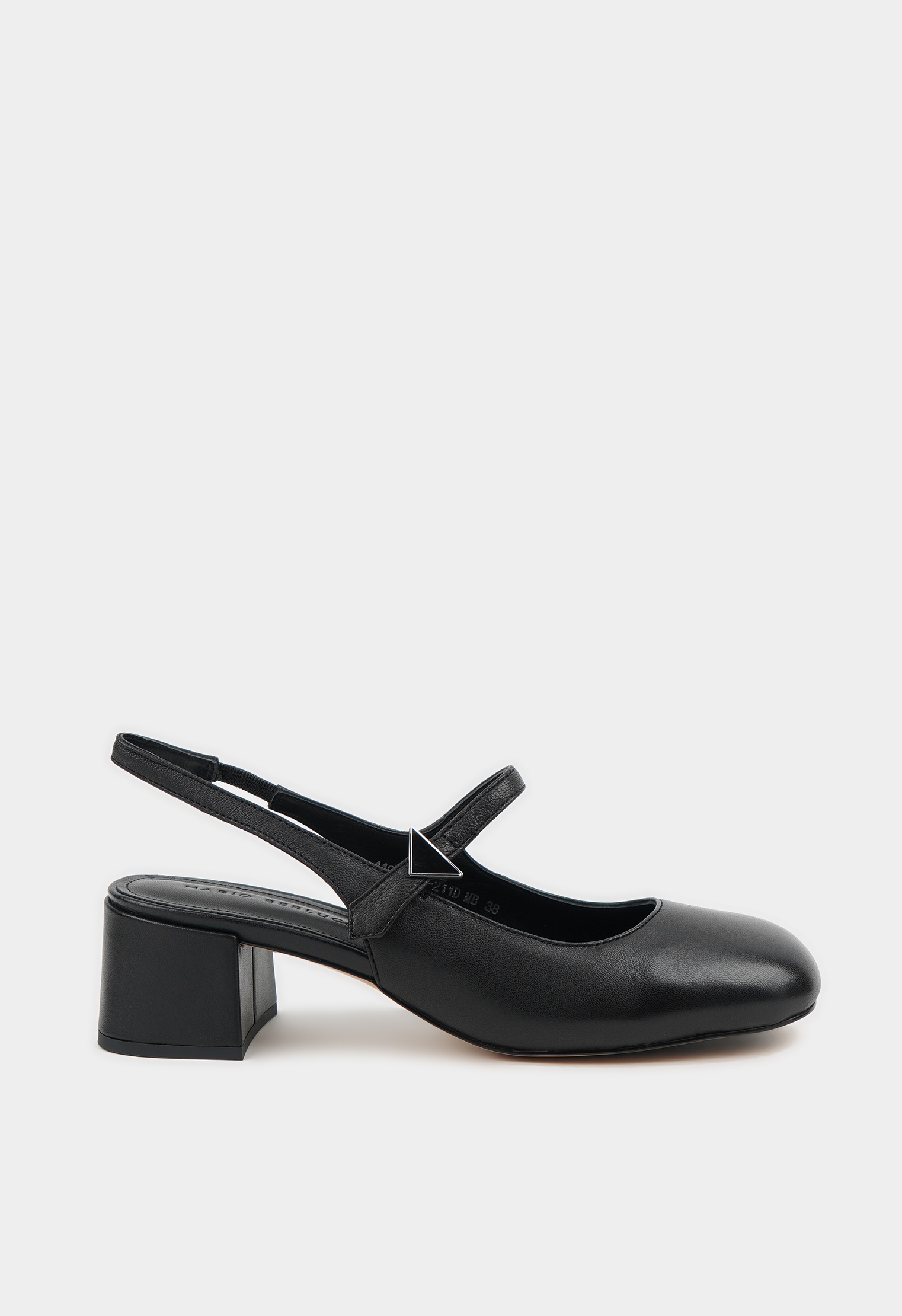 

Туфли женские Mario Berlucci 1-E093-01 черные 38 RU, Черный, 1-E093-01