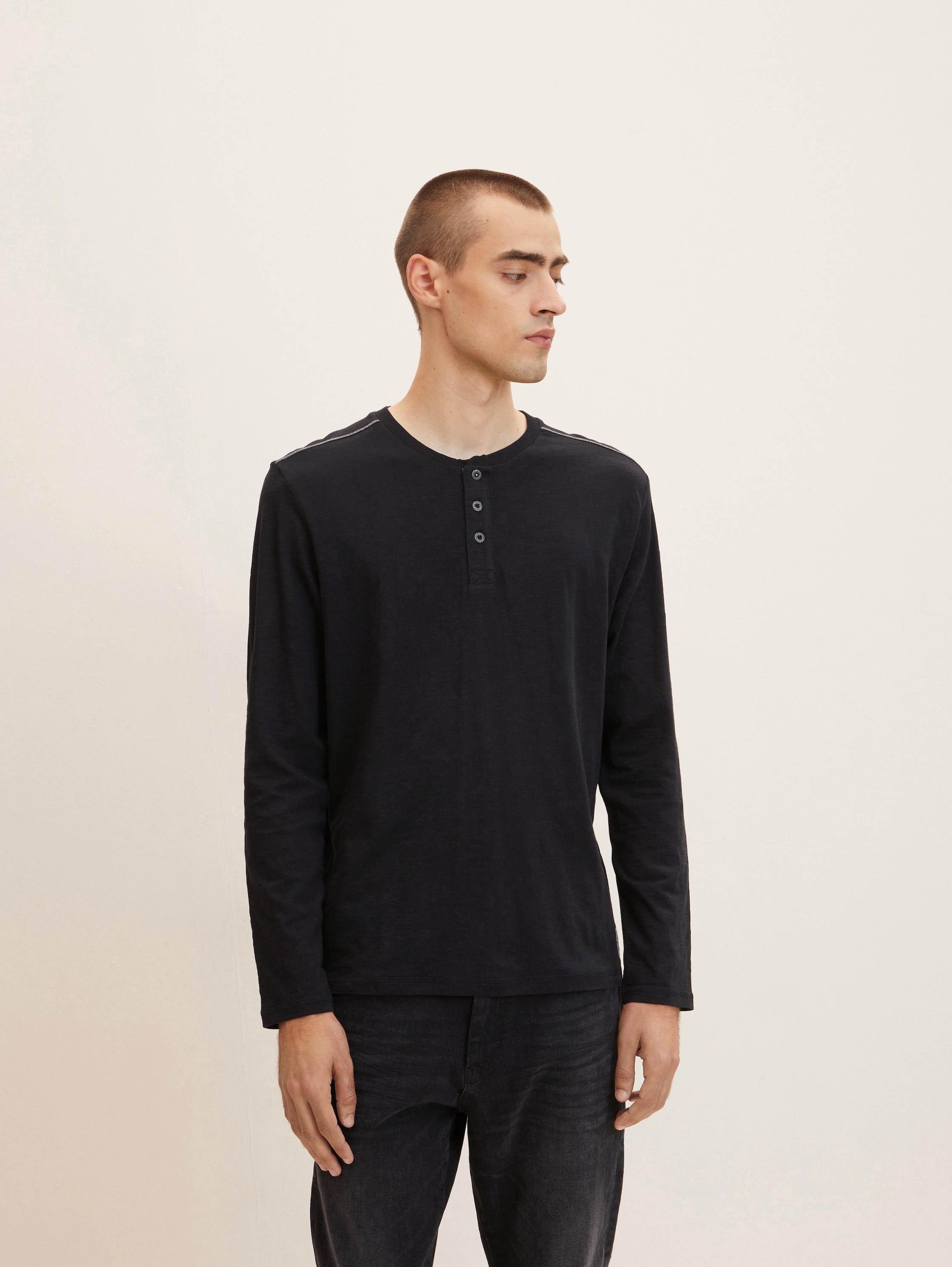 

Лонгслив мужской TOM TAILOR 1034356 черный 2XL, 1034356