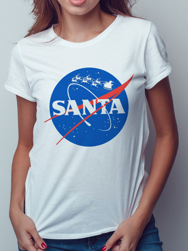 

Футболка женская Dream Shirts Санта - NASA белая 3XL, Белый, Санта - NASA