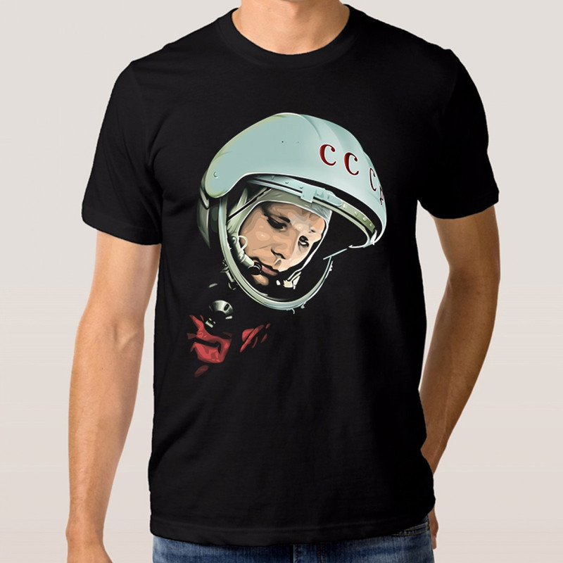 фото Футболка мужская юрий гагарин dream shirts черная xs