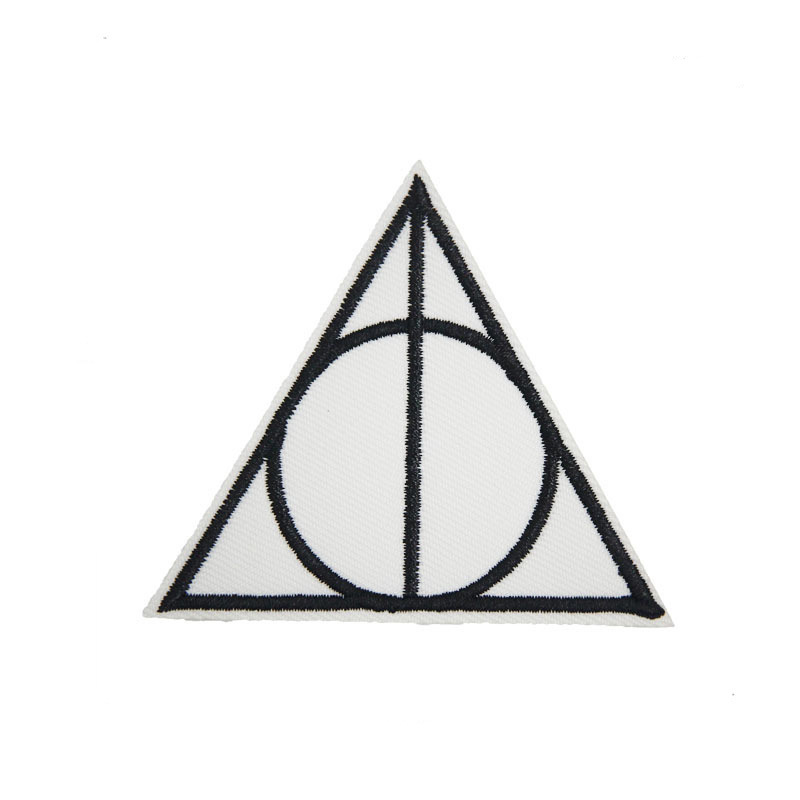 Нашивка Дары Смерти Deathly Hallows, цвет черный, 10x10