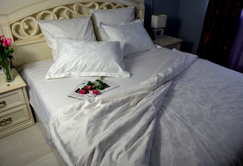 фото Комплект постельного белья с простыней на резинке 180х200 tex-story белые ночи евро