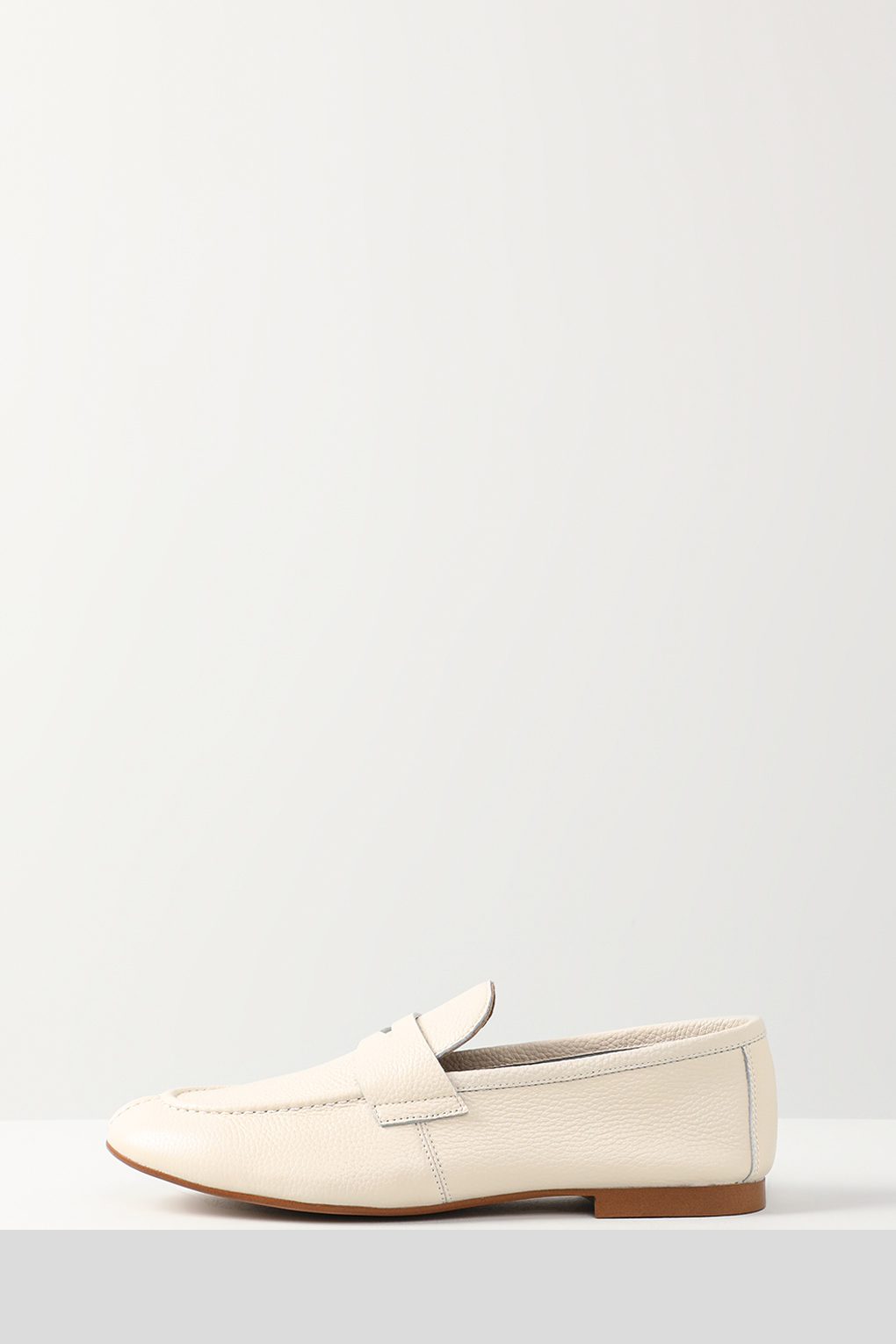 Лоферы женские Ever be GS24027176 белые 37 RU