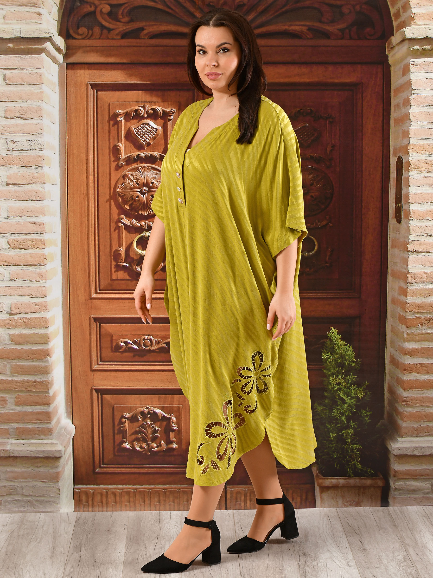 Платье женское DARKWIN 9750 зеленое 62-64 RU