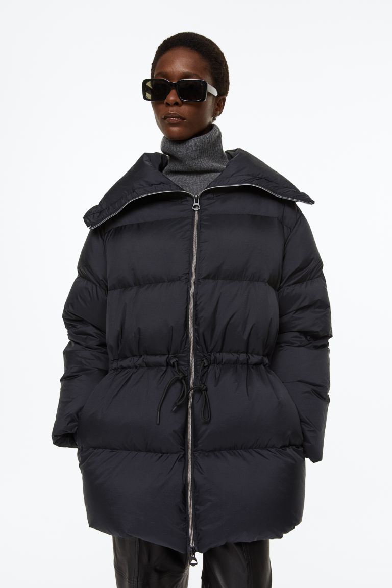 

Пуховик женский H&M 1116421002 черный S (доставка из-за рубежа), 1116421002