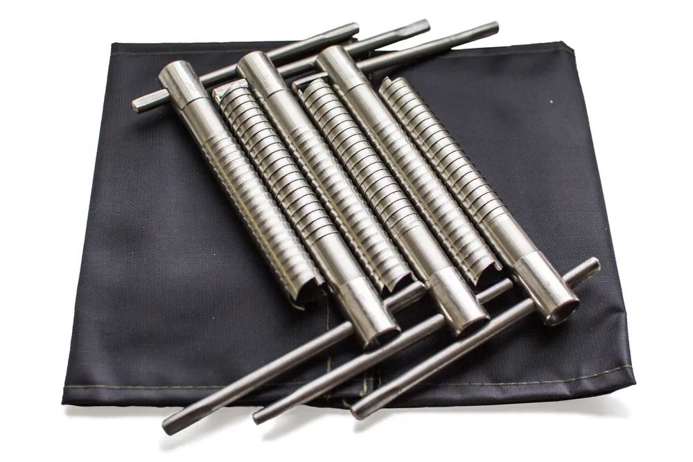 Комплект из 6 стальных буров-ввертышей с подвижной ручкой, упакованных в чехол-патронташ