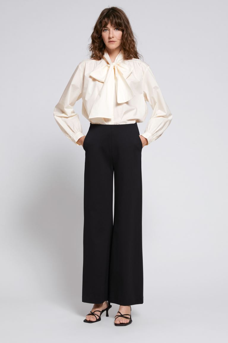 

Брюки женские & Other Stories 1117161001 черные 32 (доставка из-за рубежа), 1117161001