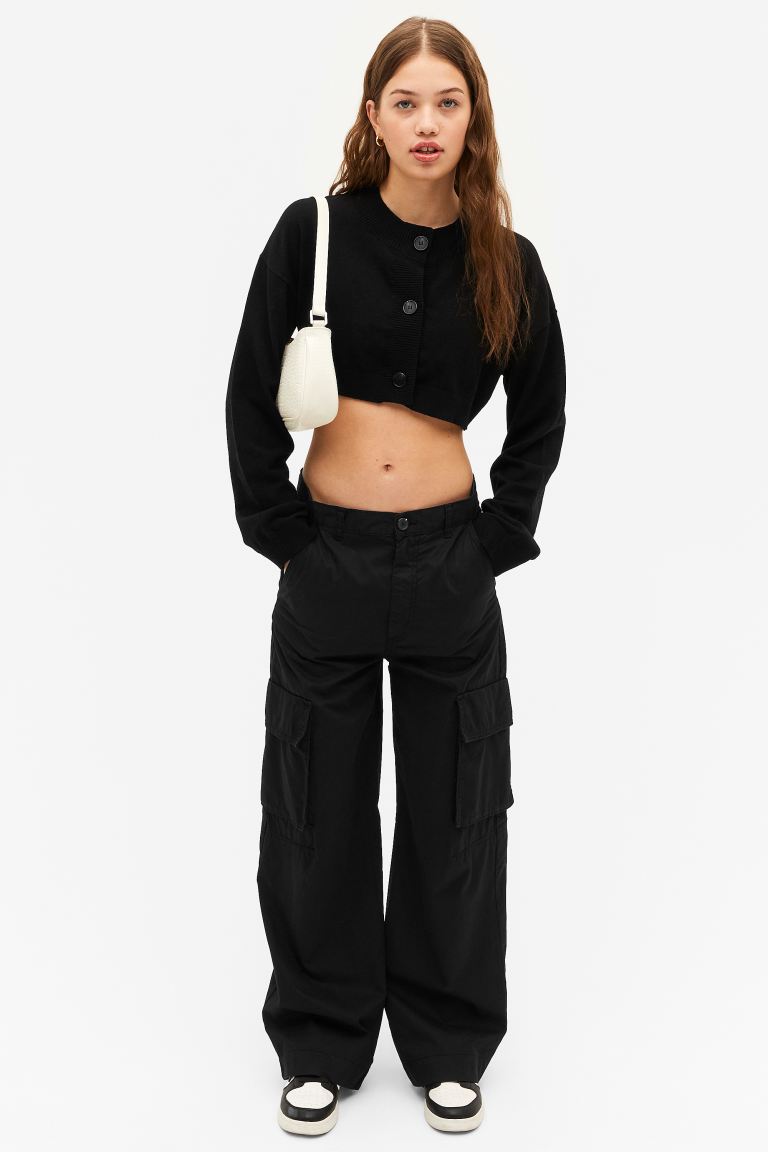 

Брюки женские Monki 1117350004 черные 40 EU (доставка из-за рубежа), 1117350004
