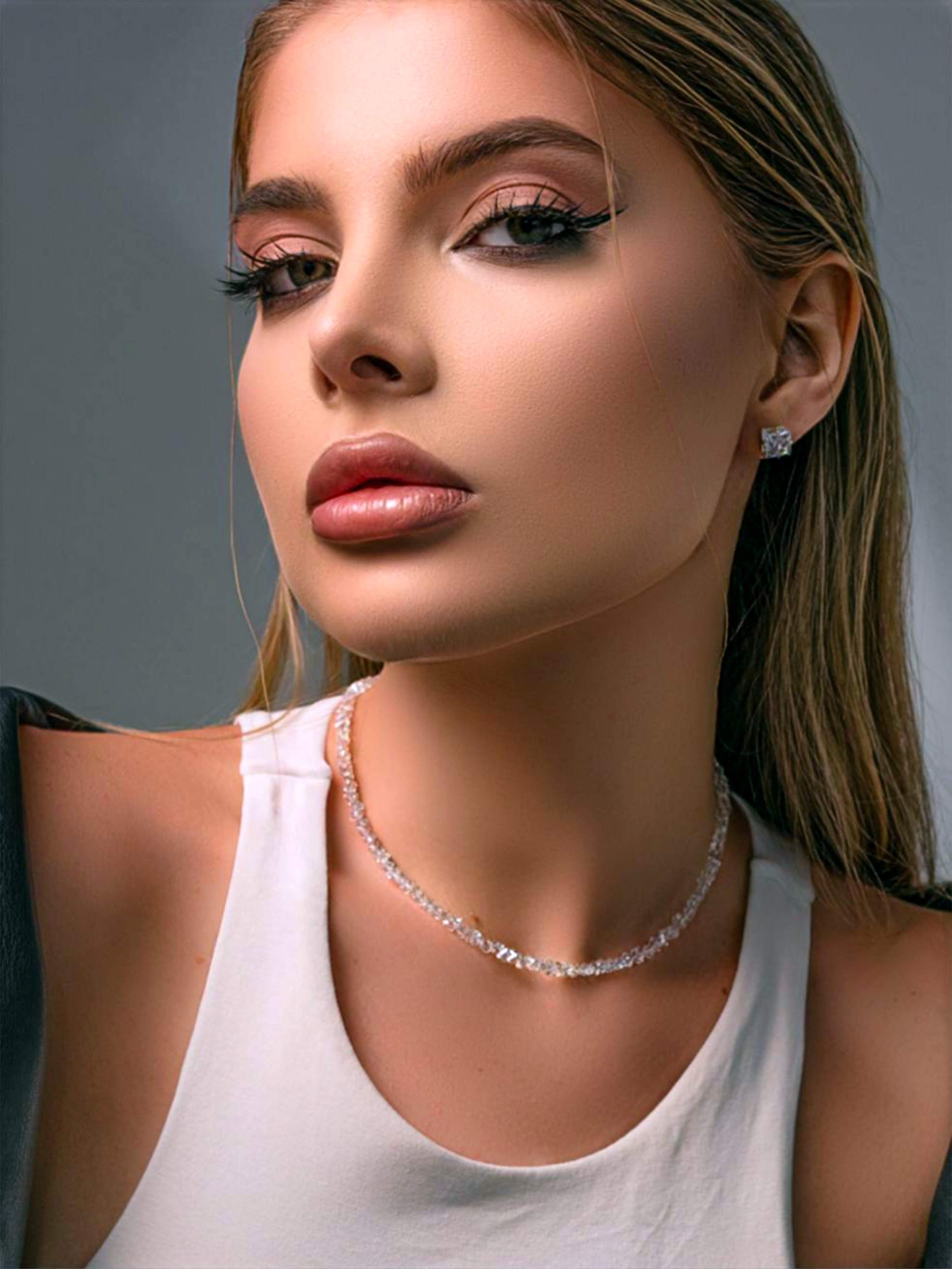 

Бусы из бижутерного сплава 43 см Nattica Елка, горный хрусталь, Елка