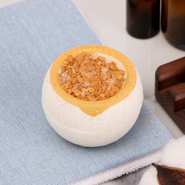 Шипучая бомбочка с солью Пинаколада бомбочка для ванны beauty desserts шипучая персиковый донат 140 г