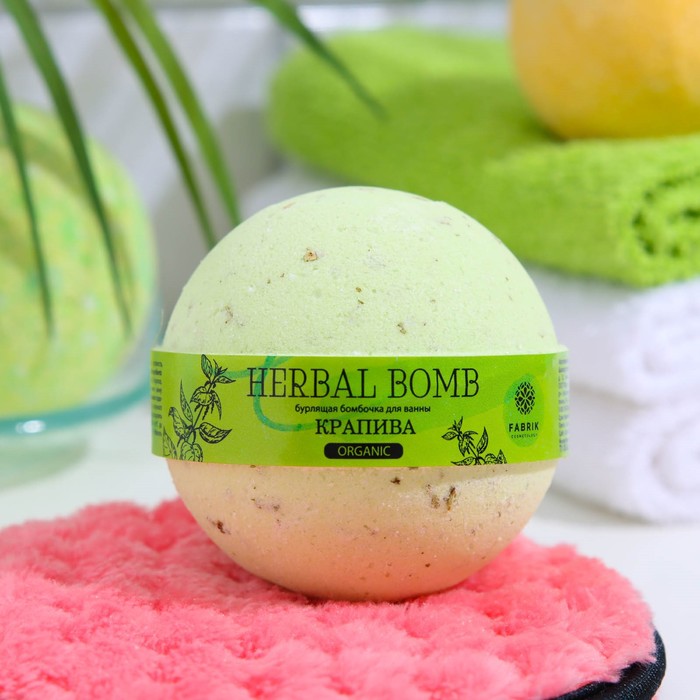 

Бомбочка для ванн Fabrik Cosmetology бурлящая Крапива Herbal Bomb, Зеленый