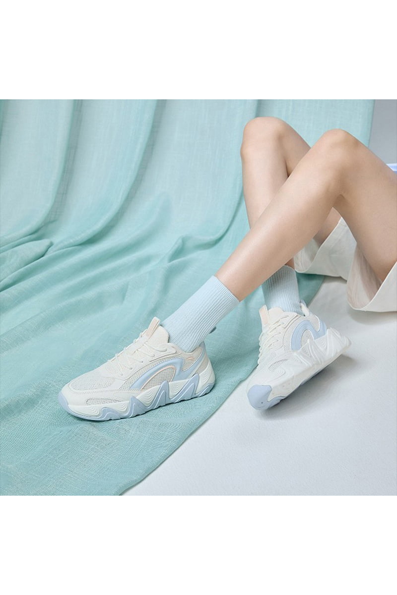 

Спортивные кроссовки женские Anta 822228051 X-Game Shoes белые 5.5 US, Белый, 822228051 X-Game Shoes