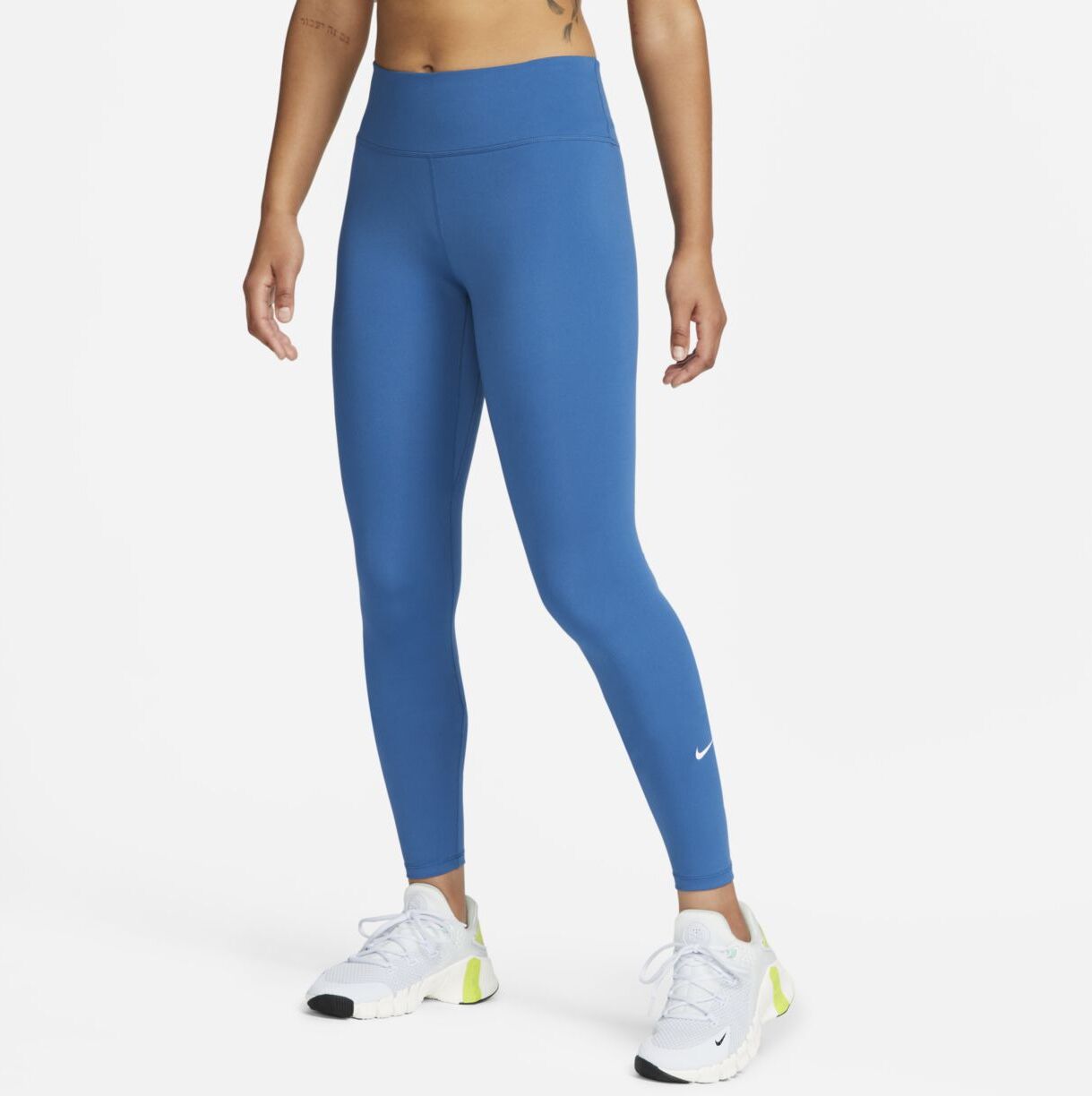 Тайтсы женские Nike W One Mid-Rise Leggings голубые M