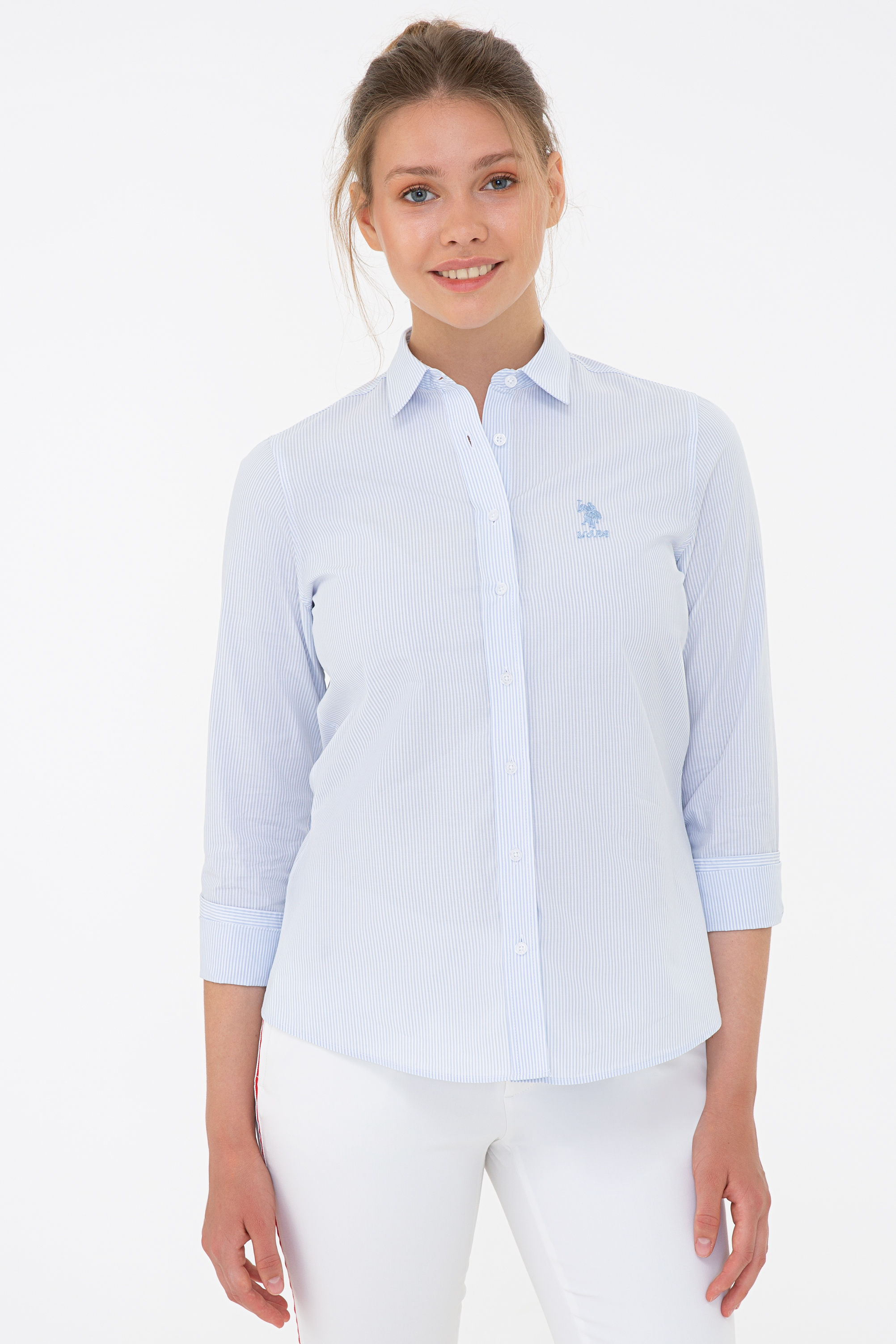 

Рубашка женская U.S. POLO Assn. G082GL0040EZRO голубая 40, G082GL0040EZRO