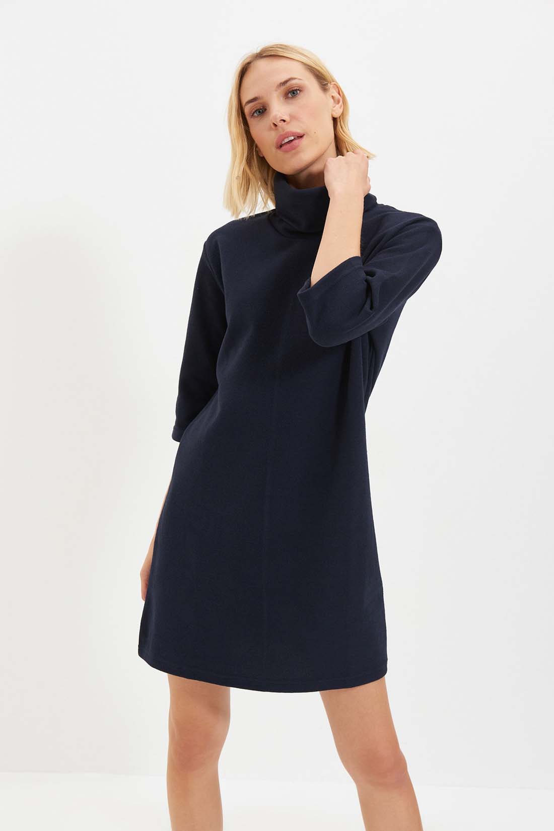 

Платье женское Trendyol TWOAW20EL1110 синее L, trendyol TWOAW20EL1110