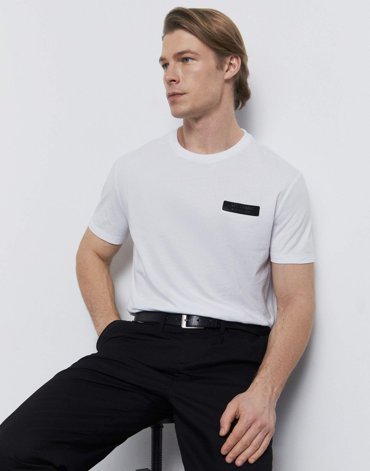 

Футболка мужская Gloria Jeans BKT014862 белый XS/176, BKT014862