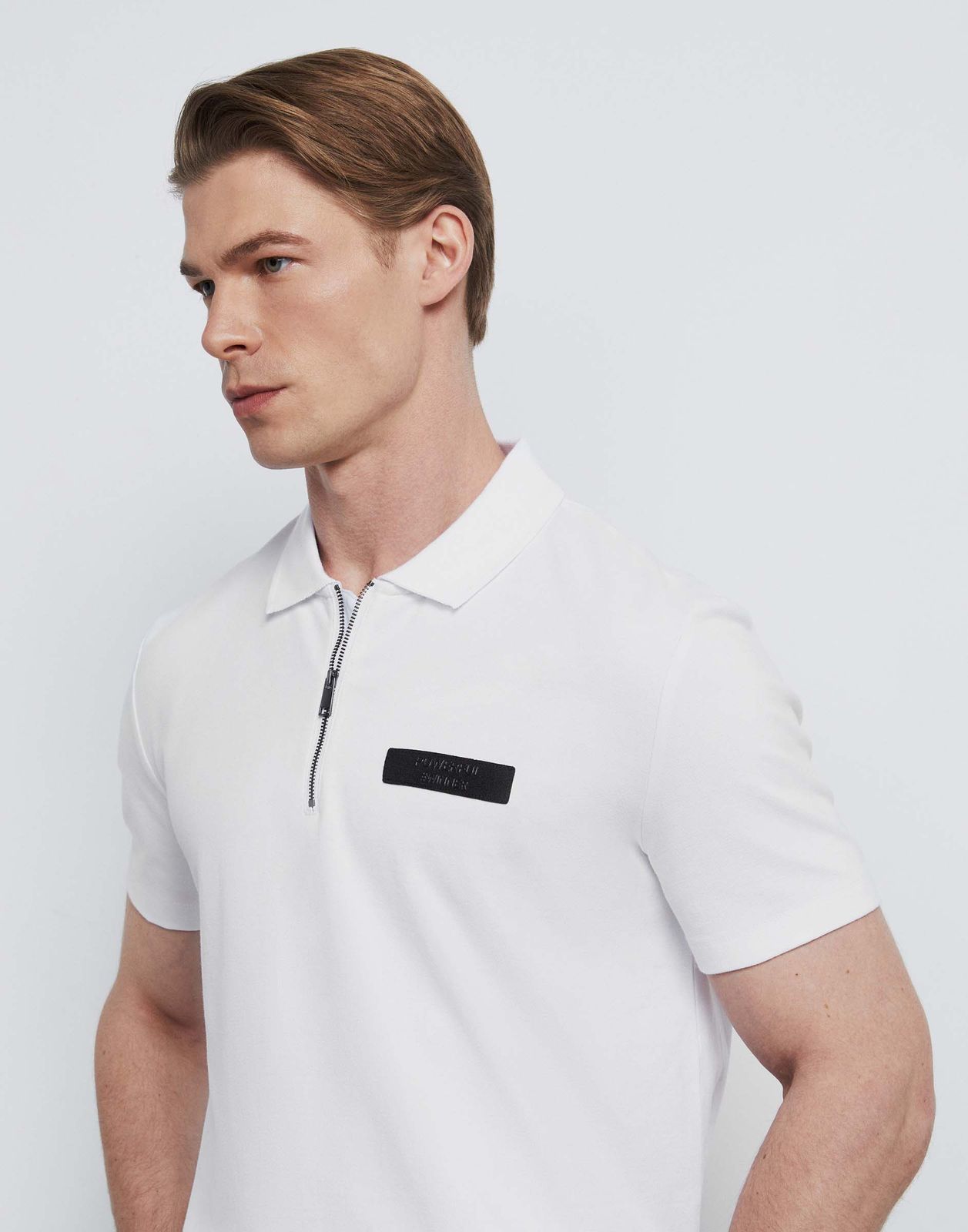 

Футболка мужская Gloria Jeans BKT014863 белый S/182, BKT014863