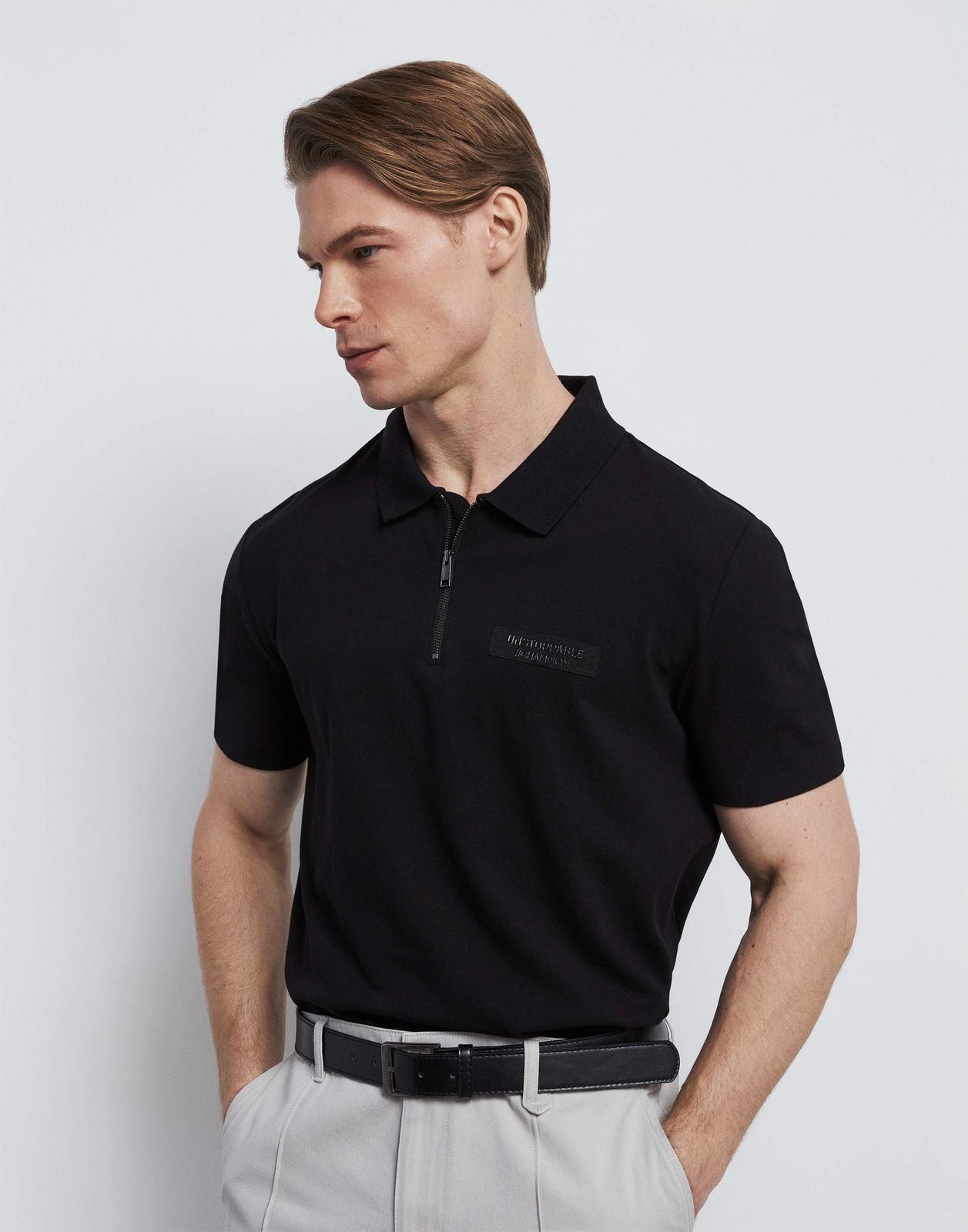 

Футболка мужская Gloria Jeans BKT014863 черный S/182, BKT014863