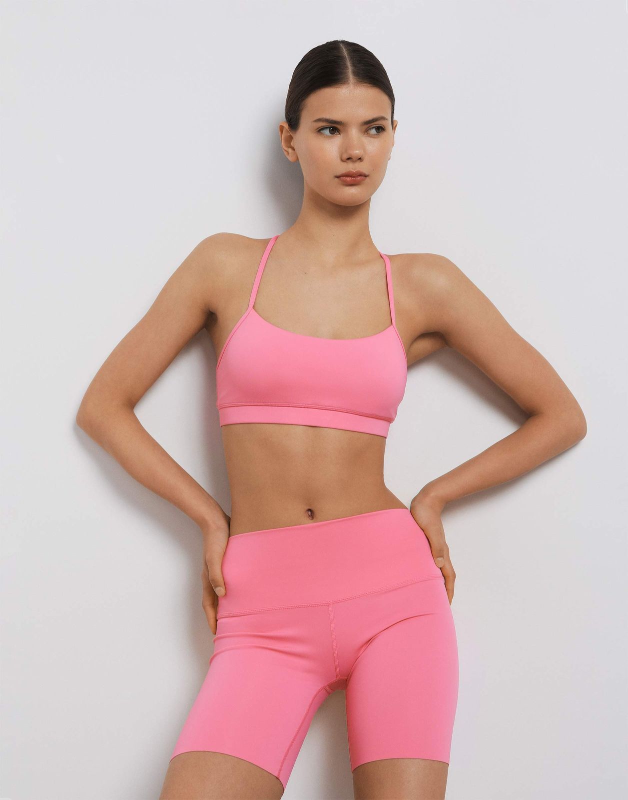 

Спортивные велосипедки женские Gloria Jeans GRT000391 розовый S/170, GRT000391