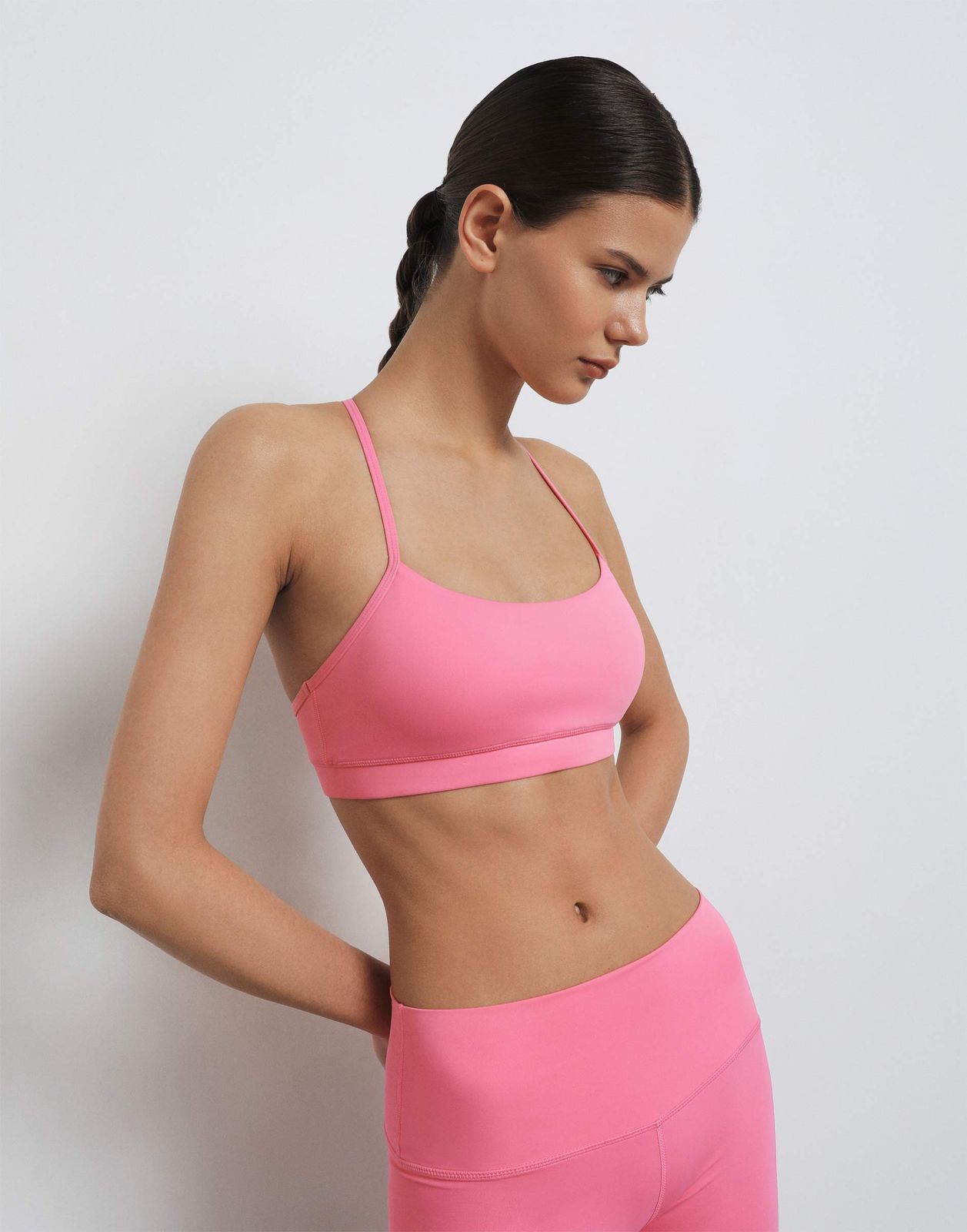 

Спортивный топ женский Gloria Jeans GRT000394 розовый M/170, GRT000394
