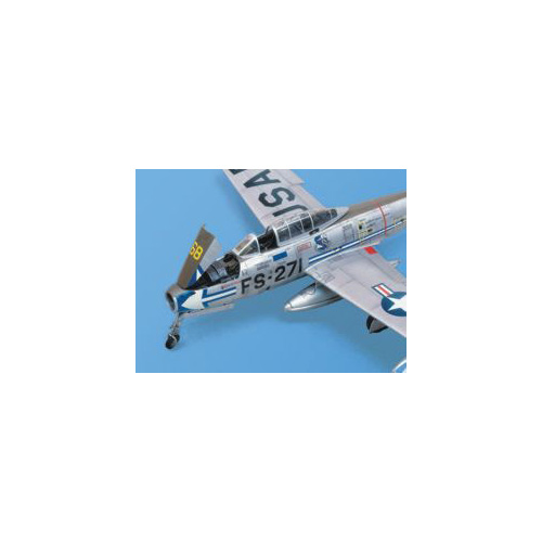 

Набор дополнений Aires 1/72 F 84G Thunderjet detail set 7070