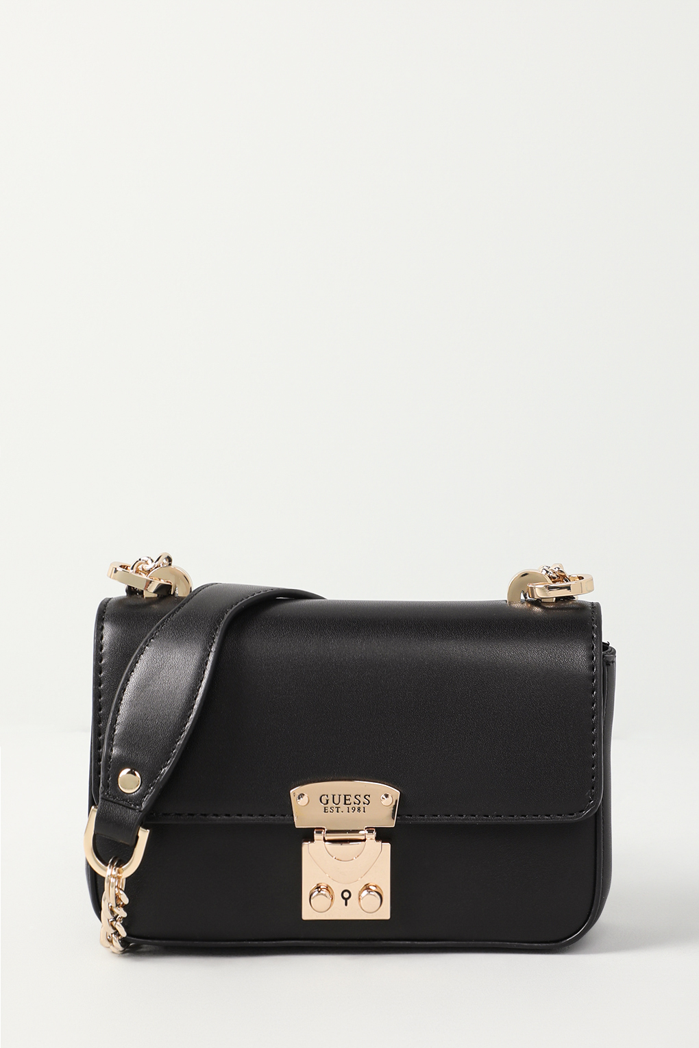 

Сумка женская Guess HWVG92 25780 черная, Черный, HWVG92 25780