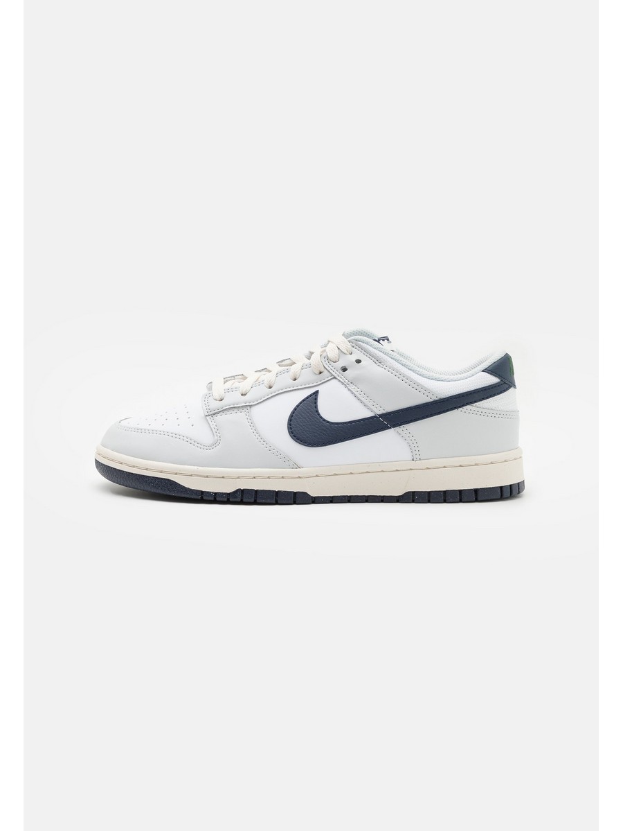 

Кеды мужские Nike Dunk Low серые 39 EU, Серый, Dunk Low