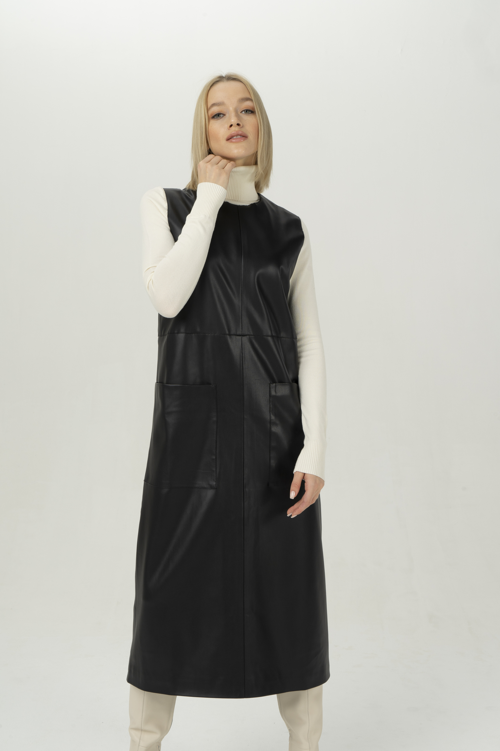 

Сарафан женский Ennergiia SS23-WDL01 черный 48 RU, SS23-WDL01