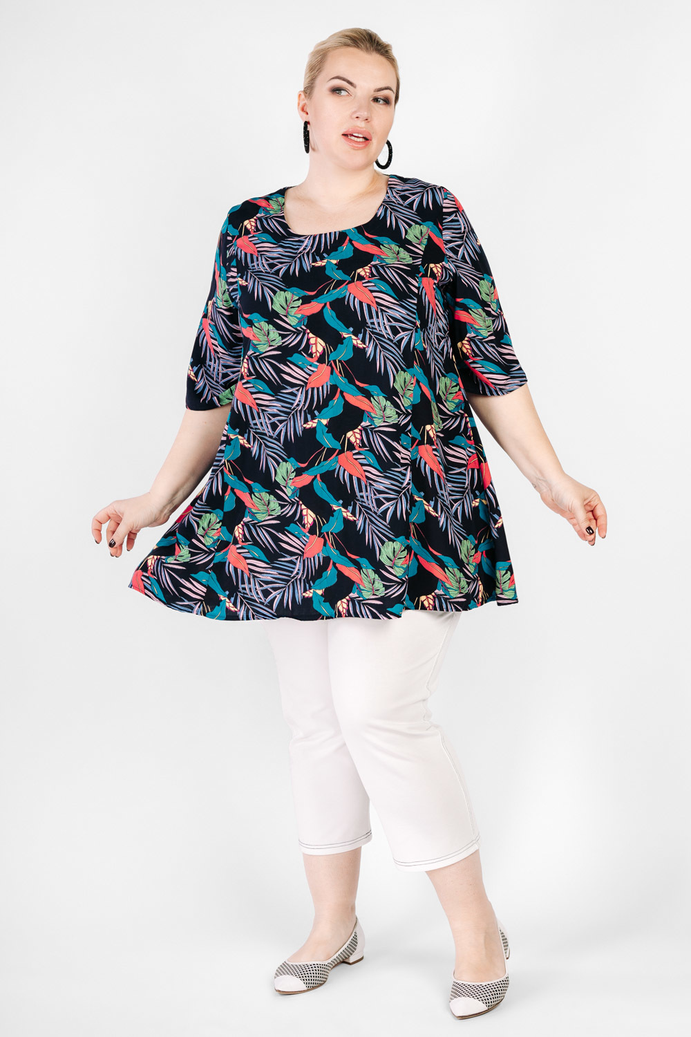 

Туника женская ARTESSA BL13104LIZ01 черная 52-54 RU, BL13104LIZ01