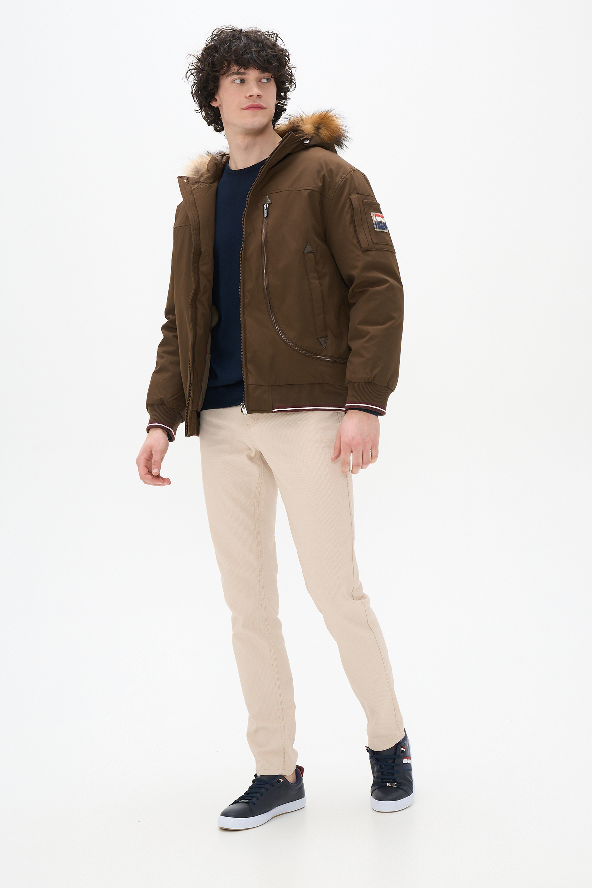 

Куртка мужская U.S. POLO Assn. G081SZ0MS0CHED-R коричневая 46, Коричневый, G081SZ0MS0CHED-R