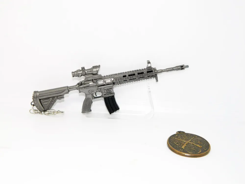 

Модель автомата HK M416, метал, длина 16см и 4см глушитель, Серый, m416