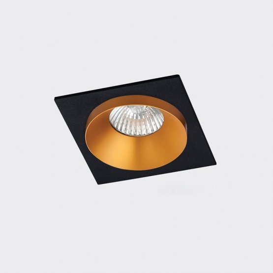 

Светильник встраиваемый Italline SOLO SP SOLO GOLD+SP 01 BLACK