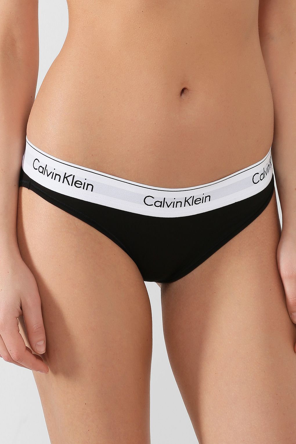 

Трусы женские Calvin Klein 0000F3787E черные L, Черный, 0000F3787E