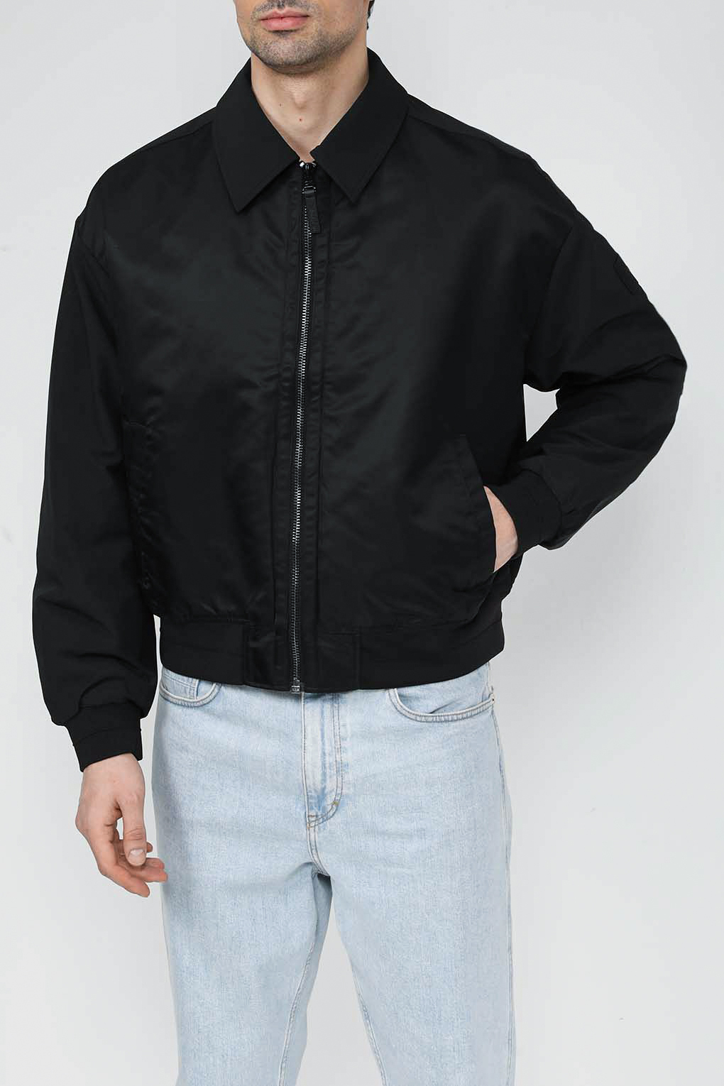 

Ветровка мужская Calvin Klein K10K112370 черная XL, Черный, K10K112370