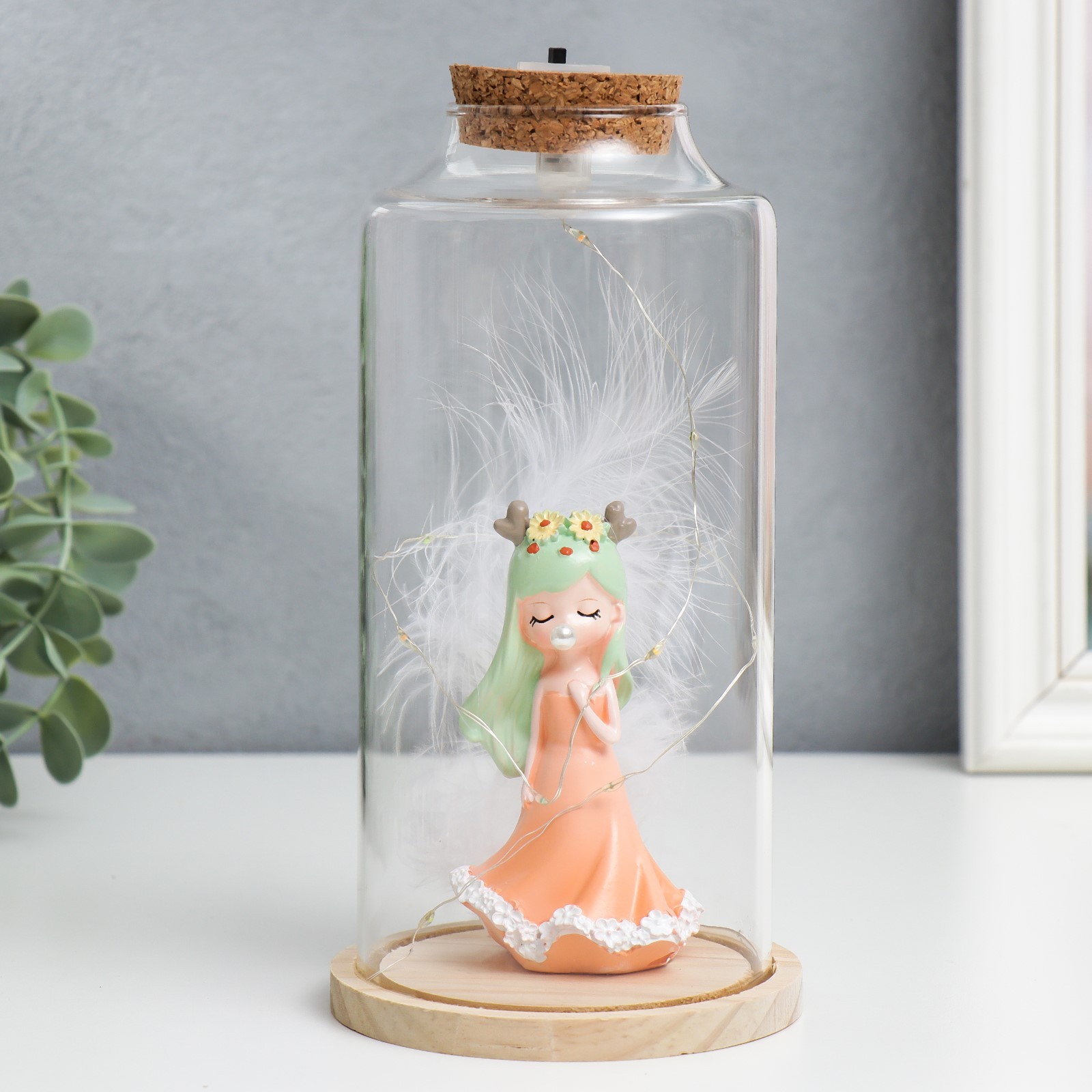 

Сувенир полистоун световой "Девочка с зелёными волосами, рожками и пером" 10х10х20,5 см, Разноцветный