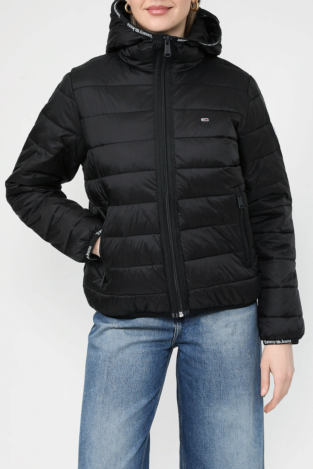 

Куртка женская Tommy Jeans DW0DW15168 черная M, Черный, DW0DW15168