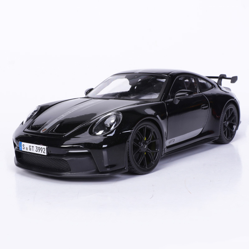 

Машина Maisto Porsche 911 GT3 1:18 черный 36458, 36458