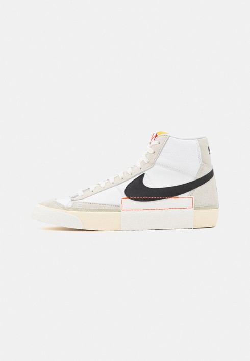 

Кеды мужские Nike Blazer Mid 77 Pro Club белые 40 EU (доставка из-за рубежа), Белый, Blazer Mid 77 Pro Club