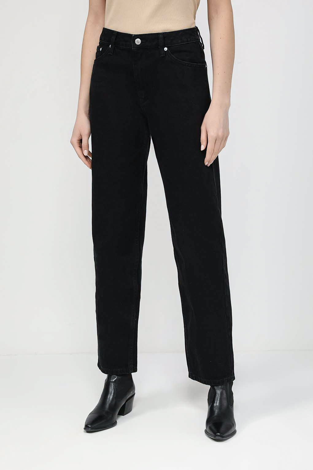 

Джинсы женские Calvin Klein Jeans J20J222865 серые 30, Серый, J20J222865