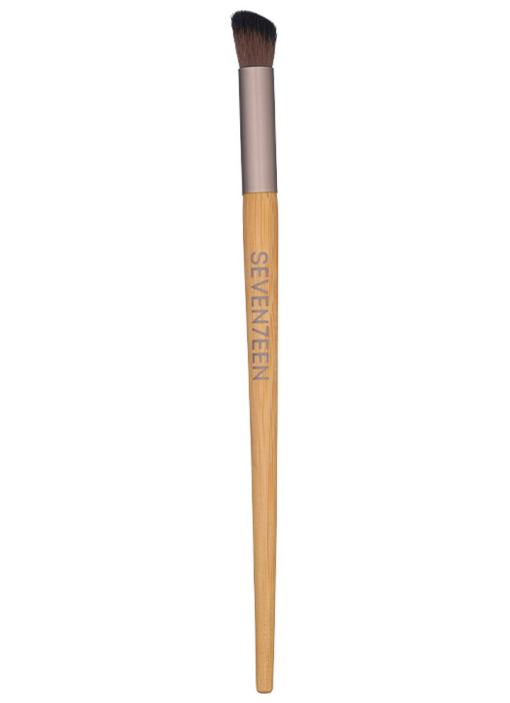 Кисть Seventeen для растушевки скошенная Blend Brush Bamboo Handle кисть seventeen многофункциональная для теней definition brush bamboo handle