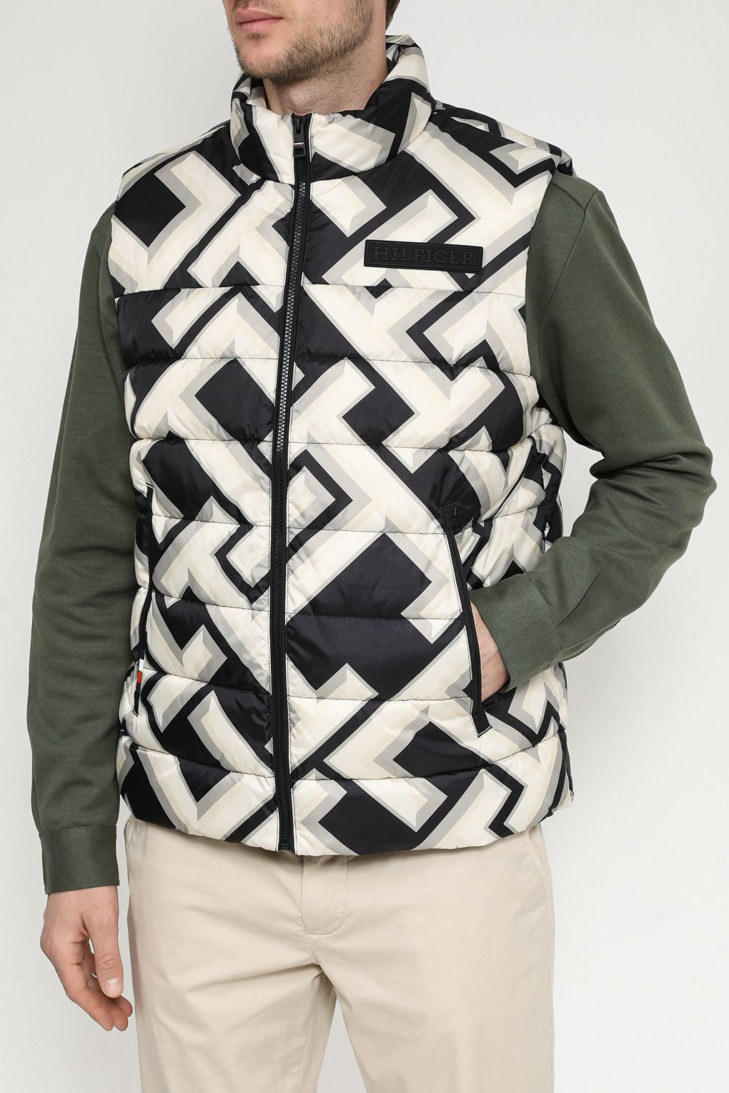 

Утепленный жилет мужской Tommy Hilfiger MW0MW34020 черный M, MW0MW34020