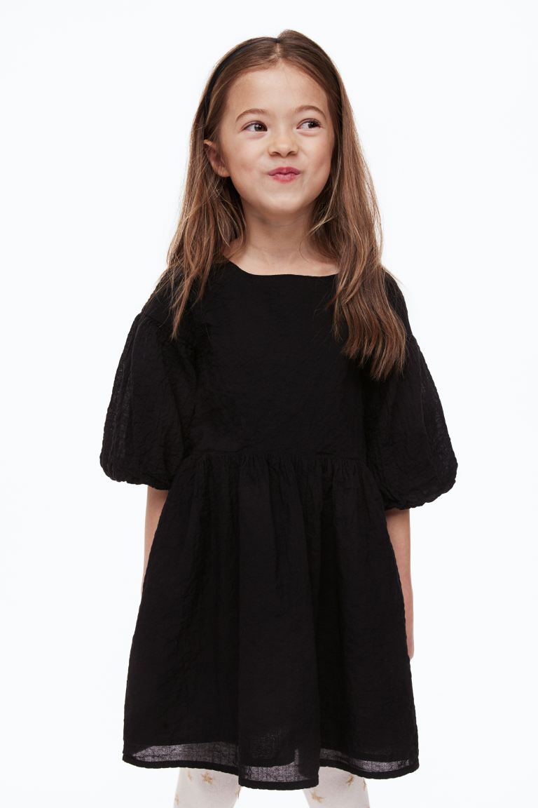 

Платье детское H&M 1092636, цвет черный, размер 122 (доставка из-за рубежа), 1092636