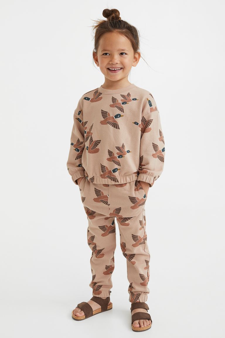

Костюм детский H&M 1092639, цвет бежевый/разноцветный, размер 134 (доставка из-за рубежа), 1092639