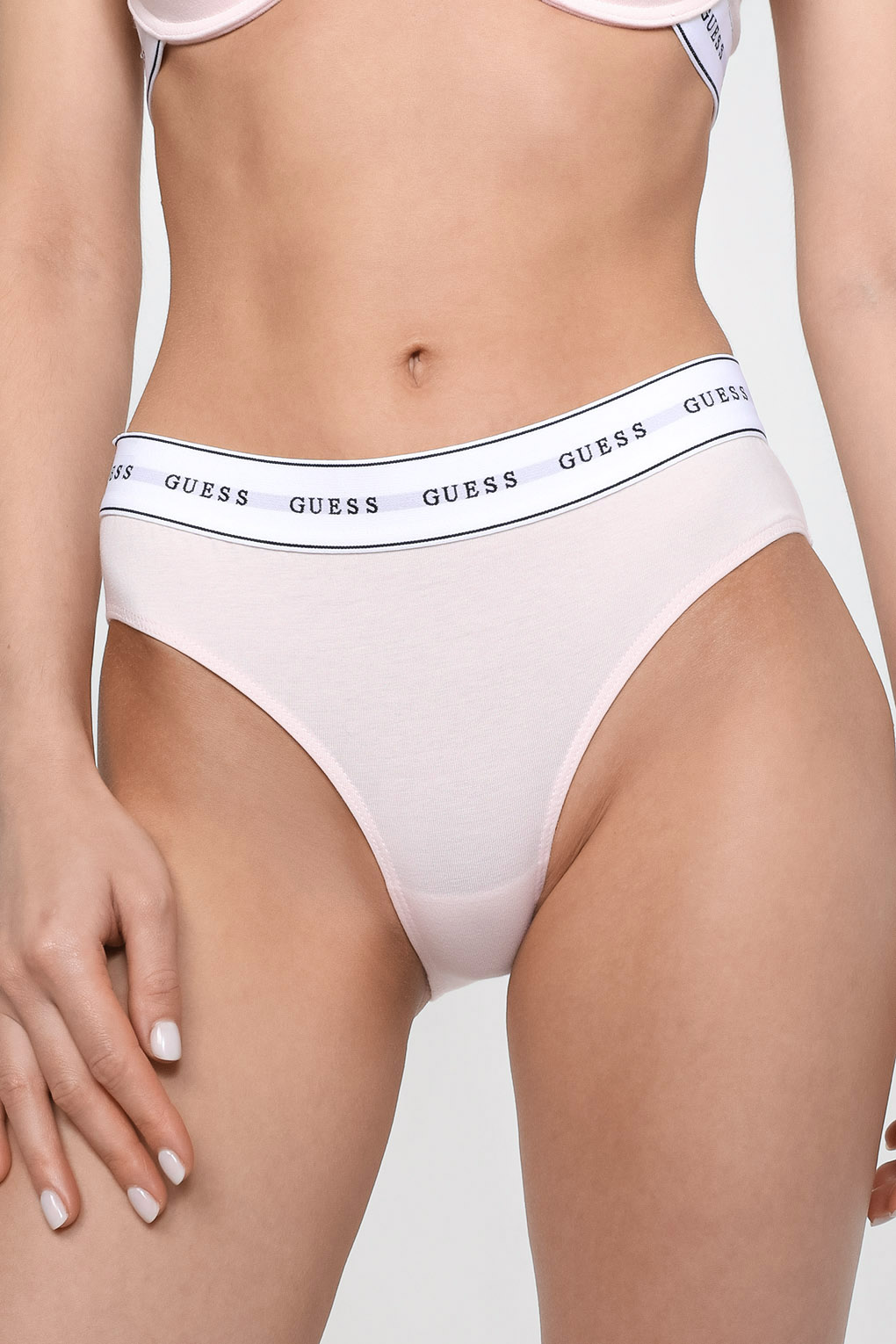 

Трусы женские Guess O97E02 KBBU1 розовые L, Розовый, O97E02 KBBU1