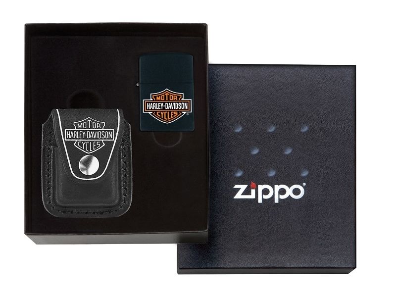 

Зажигалка Zippo, набор подарочный с чехлом, 218HD.H252-066, Черный, 218HD.H252-065